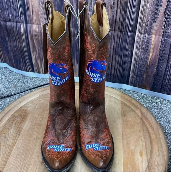 NWT Women's Boise State University Gameday Boots - Picture 3 of 7